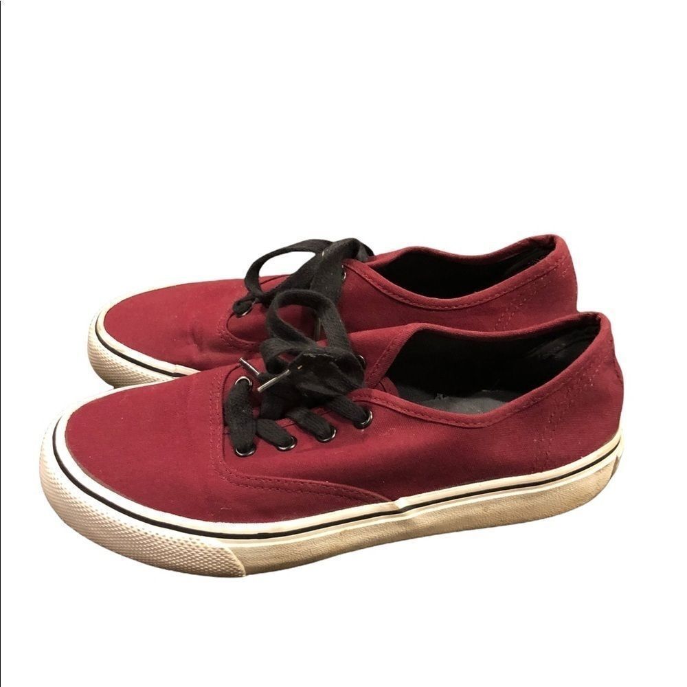 Airwalk maroon women’s sneakers size 7.5 M